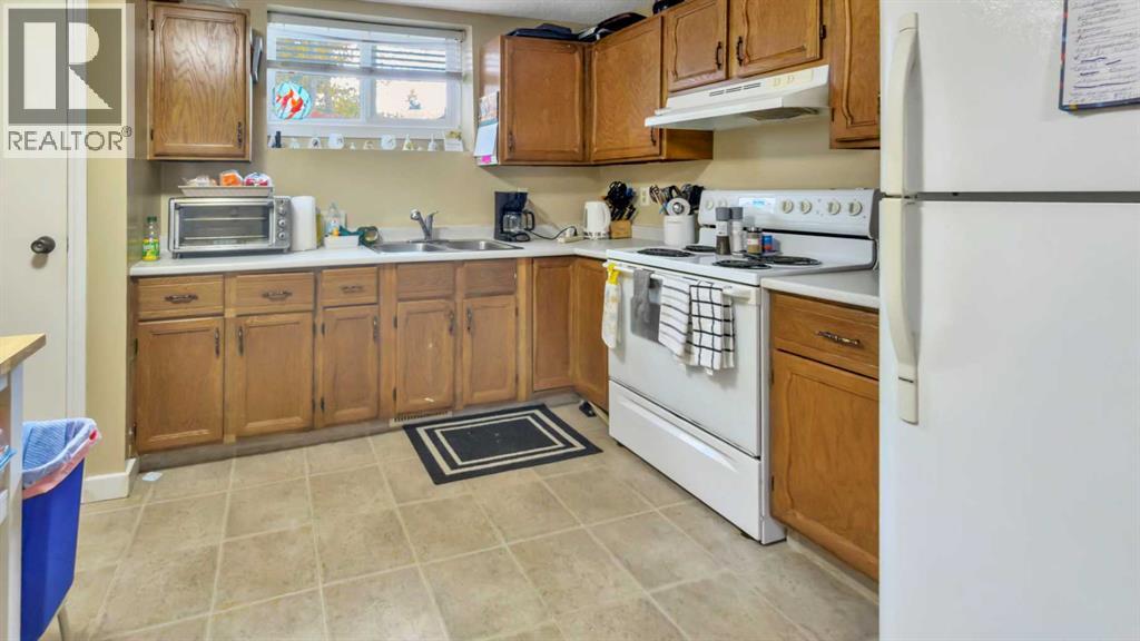 Listing photo – 5745 & 5743, 53 Streeet, Rocky Mountain House