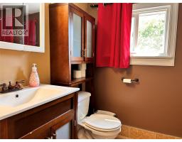 2066 Caughlin Road, Fruitvale, BC V0G1L1 Photo 34