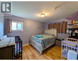 2066 Caughlin Road, Fruitvale, BC V0G1L1 Photo 17