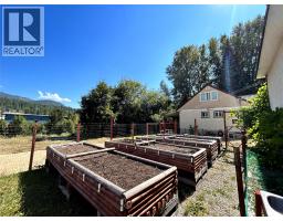 2066 Caughlin Road, Fruitvale, BC V0G1L1 Photo 58
