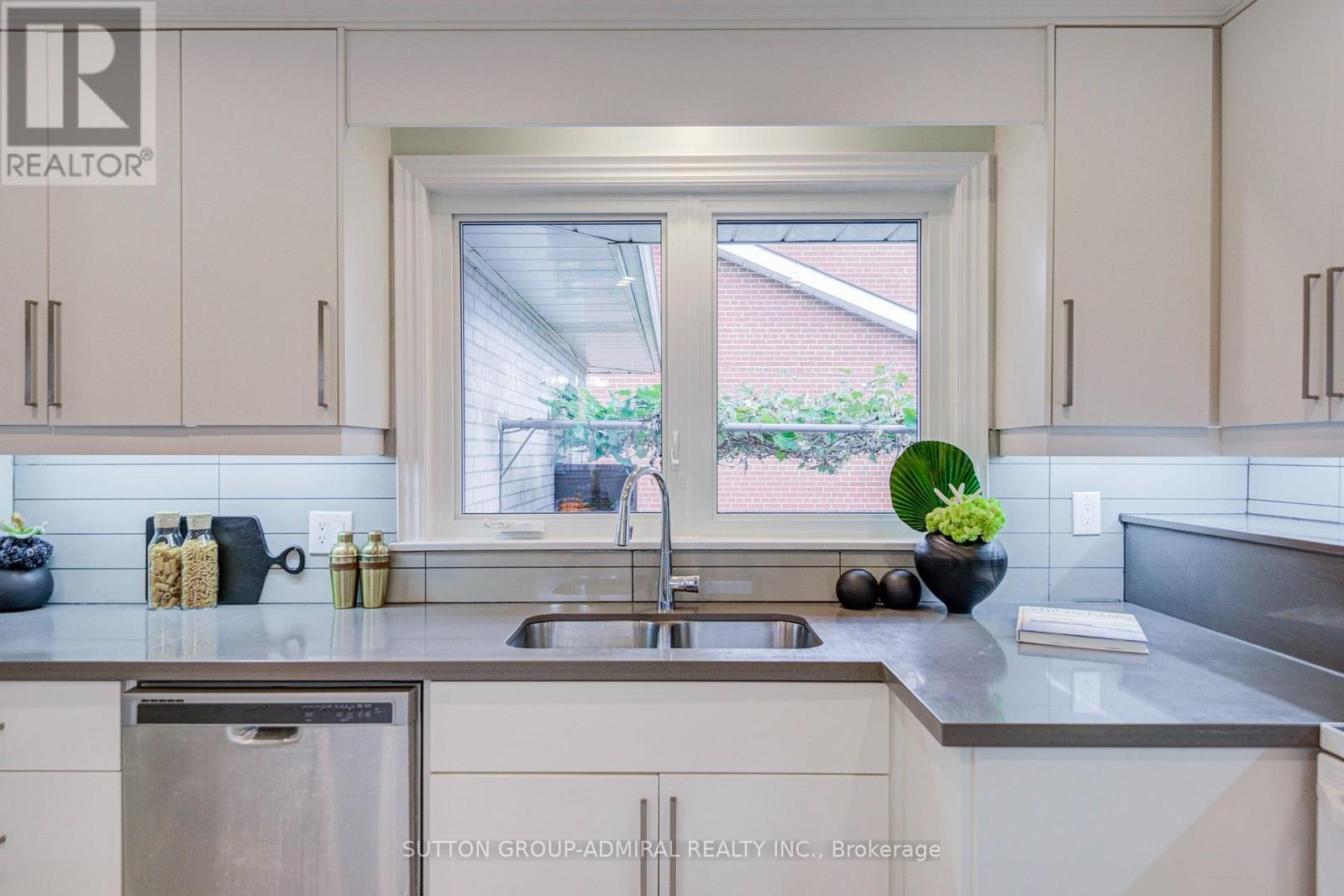 193 The Westway, Toronto, ON photo 11