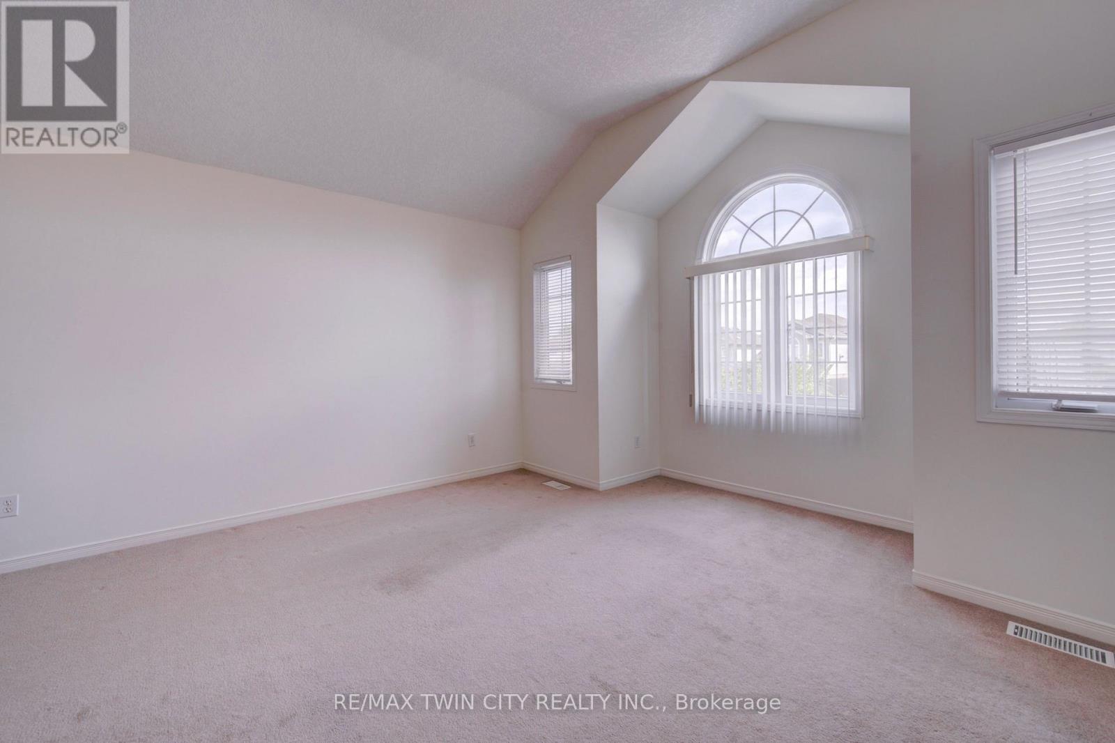 1064 Copper Leaf Crescent, Kitchener, ON photo 18
