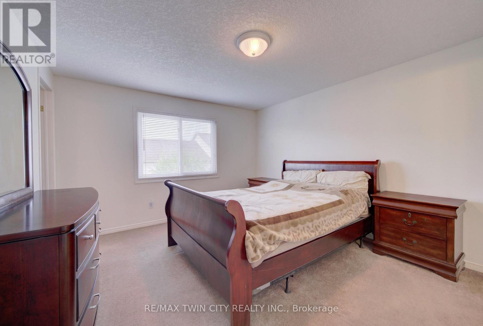 1064 COPPER LEAF CRESCENT - 21