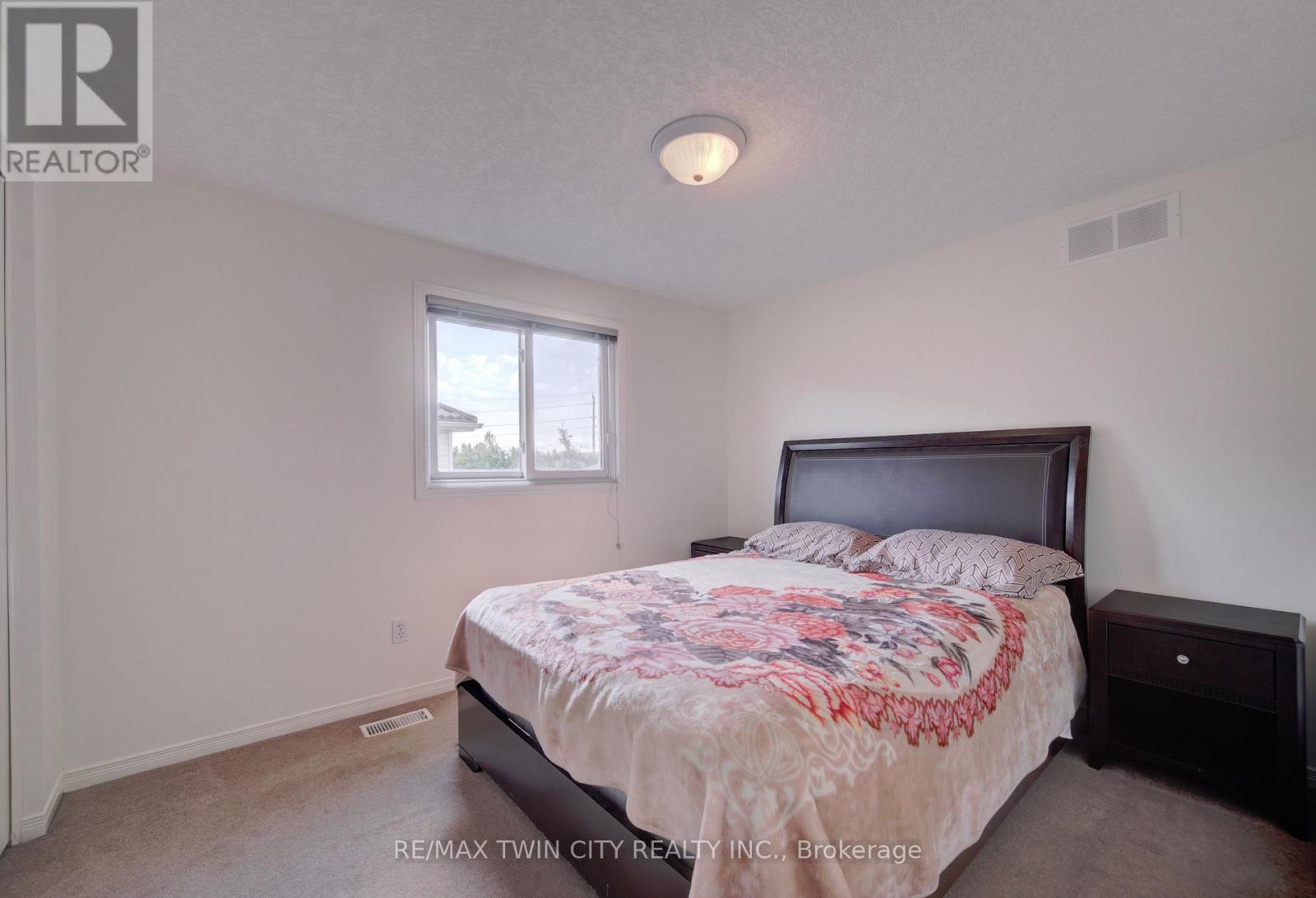 1064 Copper Leaf Crescent, Kitchener, ON photo 23