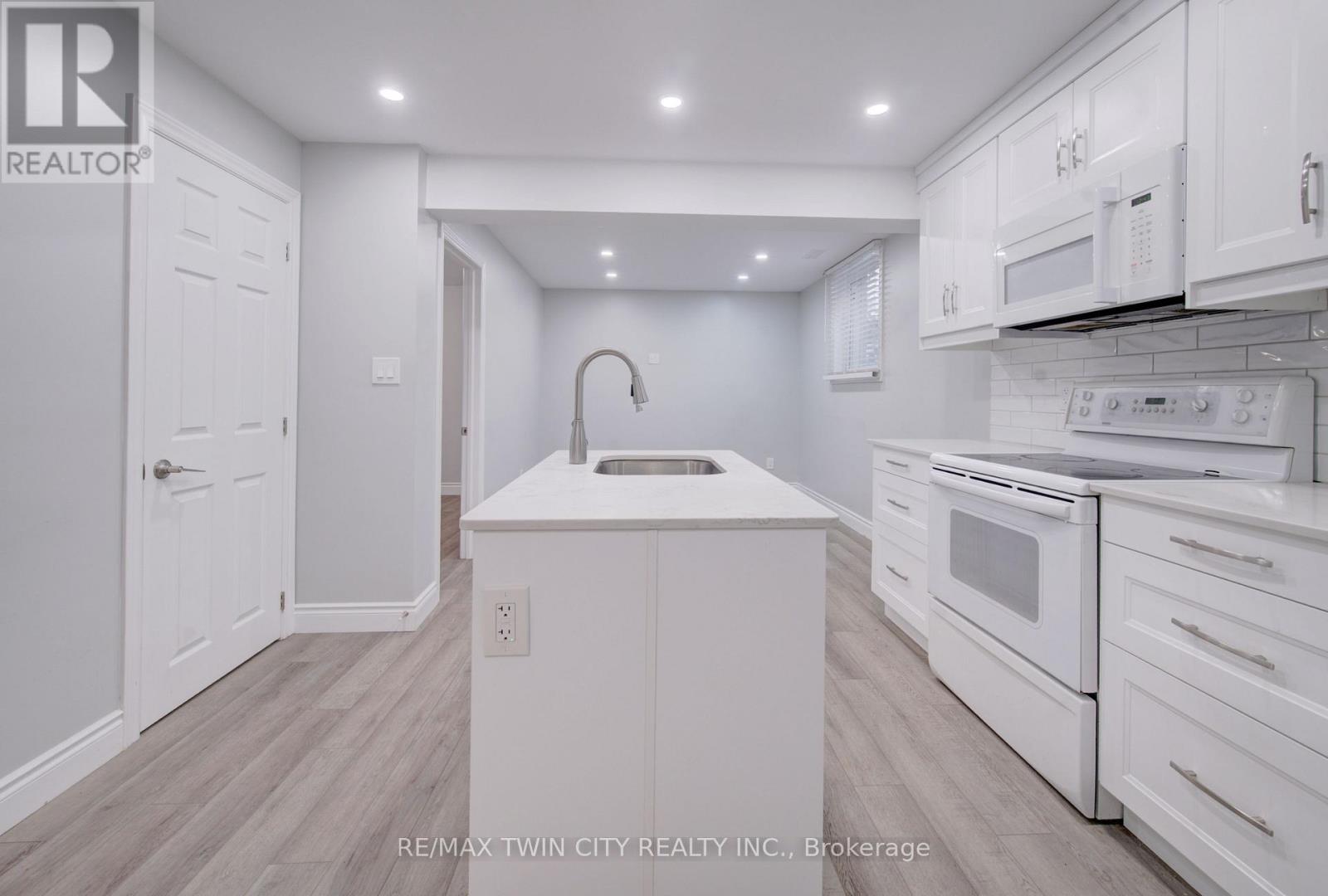 1064 Copper Leaf Crescent, Kitchener, ON photo 27
