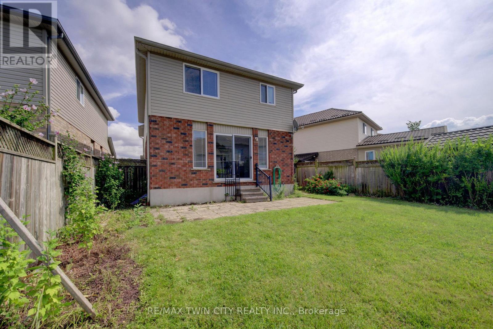 1064 Copper Leaf Crescent, Kitchener, ON photo 38