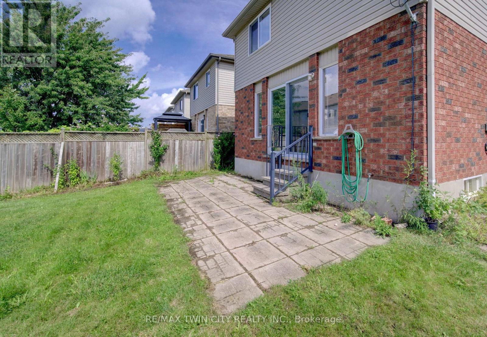 1064 Copper Leaf Crescent, Kitchener, ON photo 41