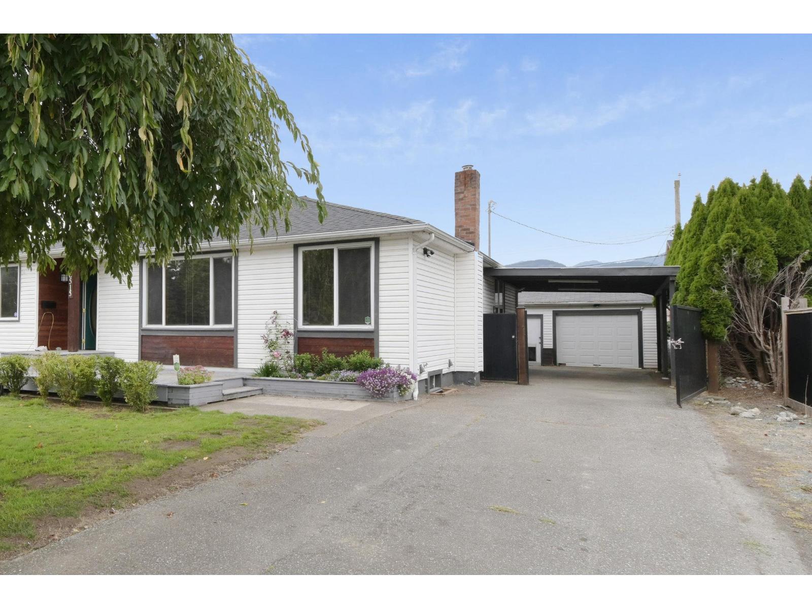 Upper House 46515 PORTAGE AVENUE, Chilliwack Proper East, Chilliwack - Image 1