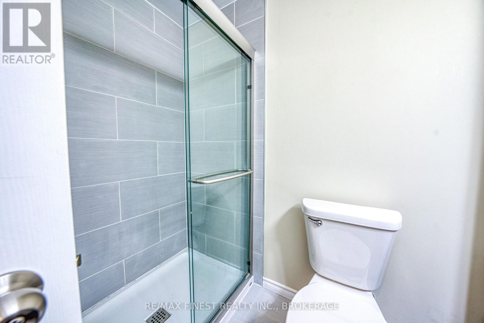 1017 WOODHAVEN DRIVE - 34