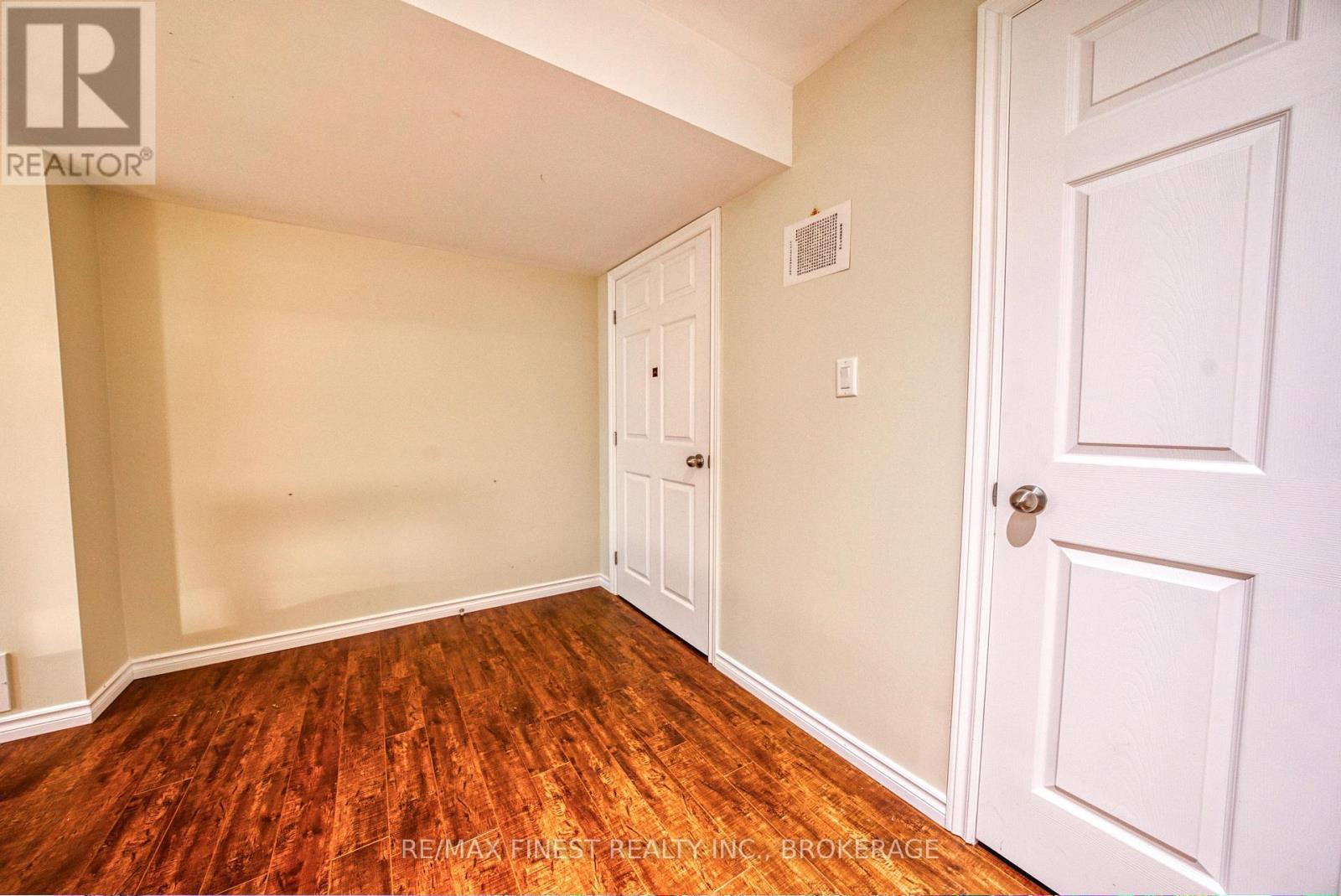 1017 WOODHAVEN DRIVE - Image 37