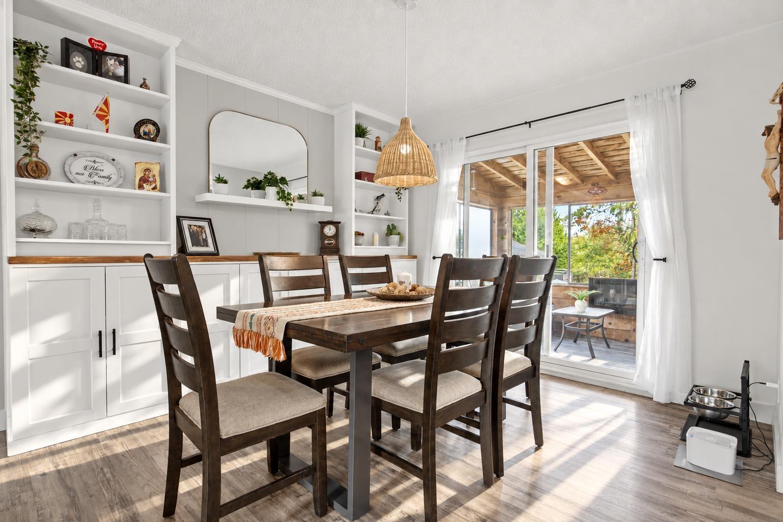 Photo 19 of 40