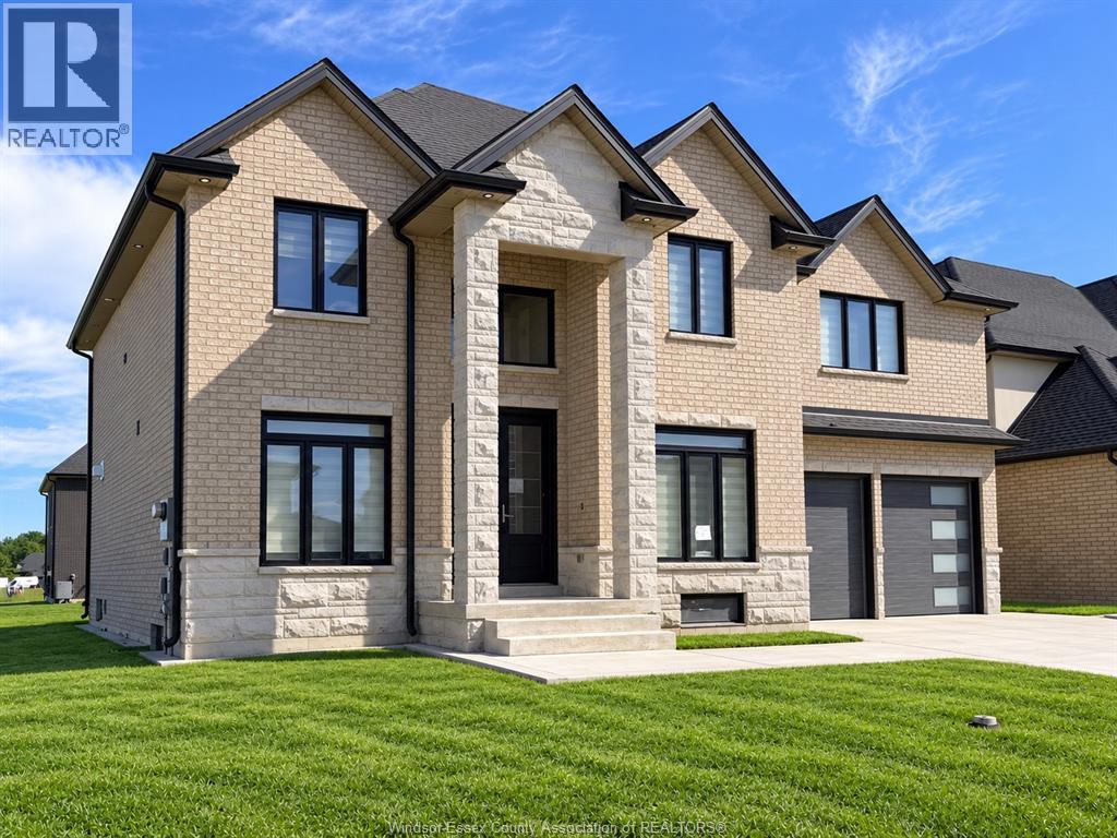 570 ORCHARDS CRESCENT - 2