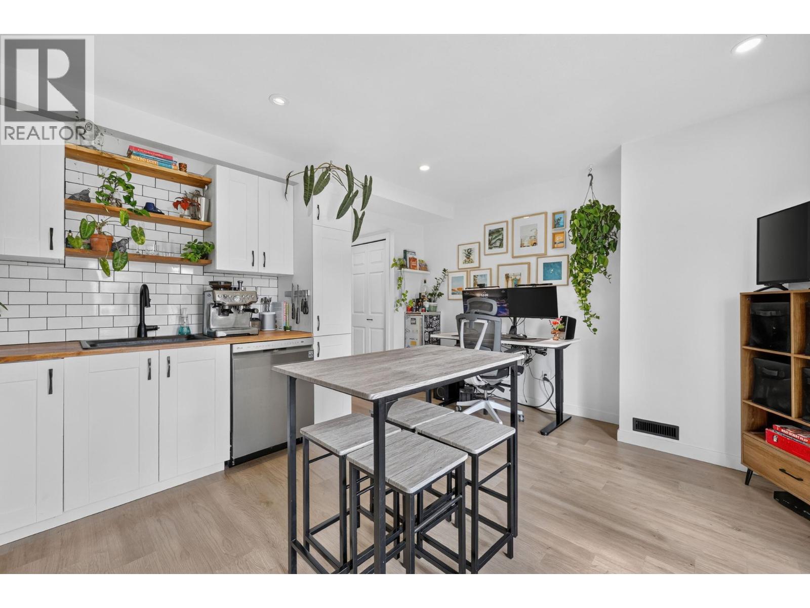 5290 Clarence Road, Peachland