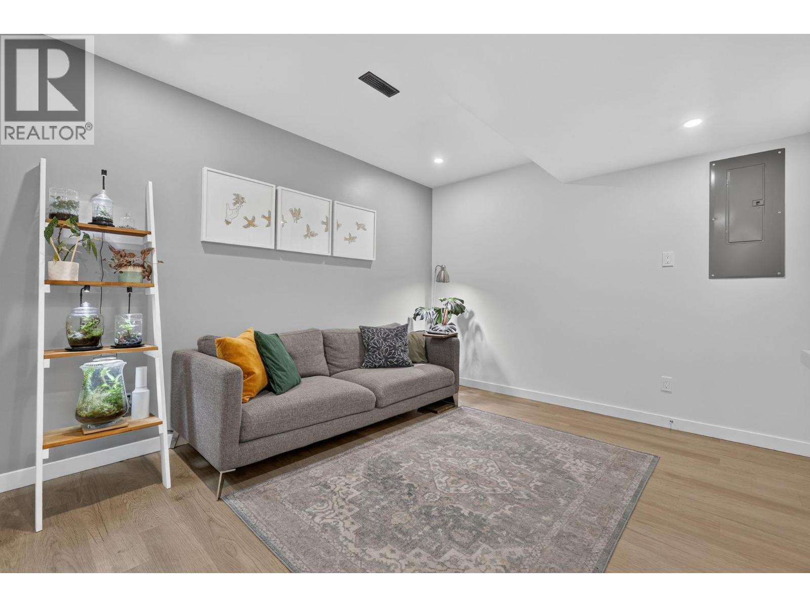 5290 Clarence Road - 45