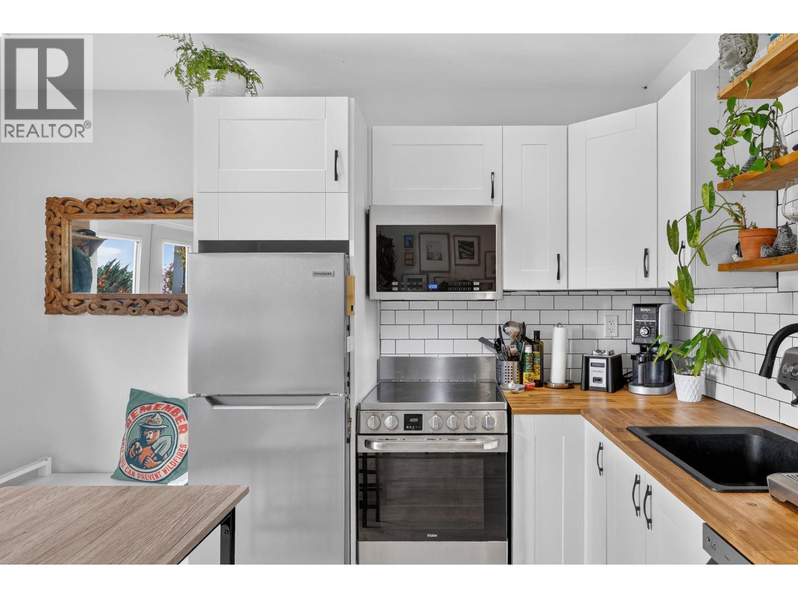 5290 Clarence Road - 40