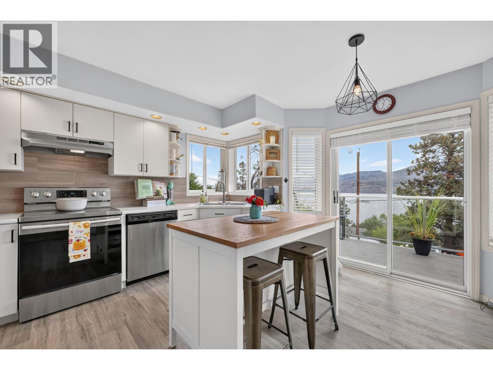 5290 Clarence Road, Peachland