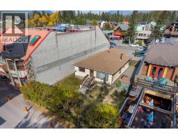 713 9th Street, Canmore, AB T1W2V7 Photo 12