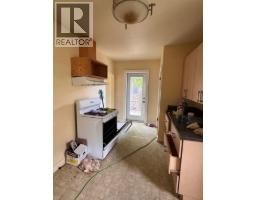 458 34 Avenue NW - photo 4