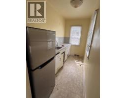 458 34 Avenue NW - photo 5