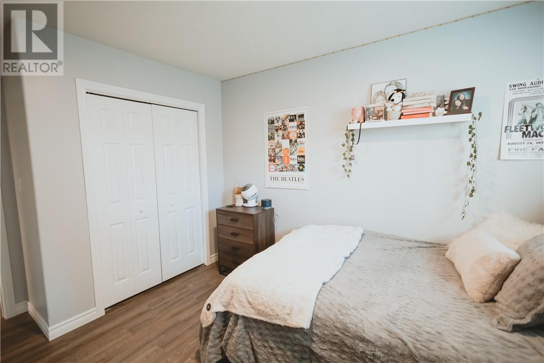 204 Racicot Drive — photo 36