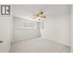 107 Tararidge Close NE - photo 28