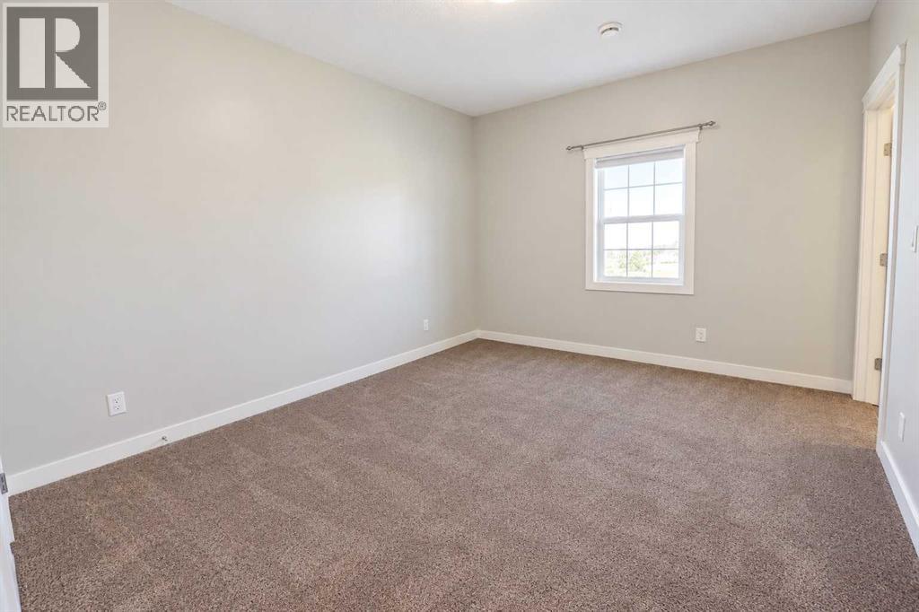 608 10 Avenue W - 16