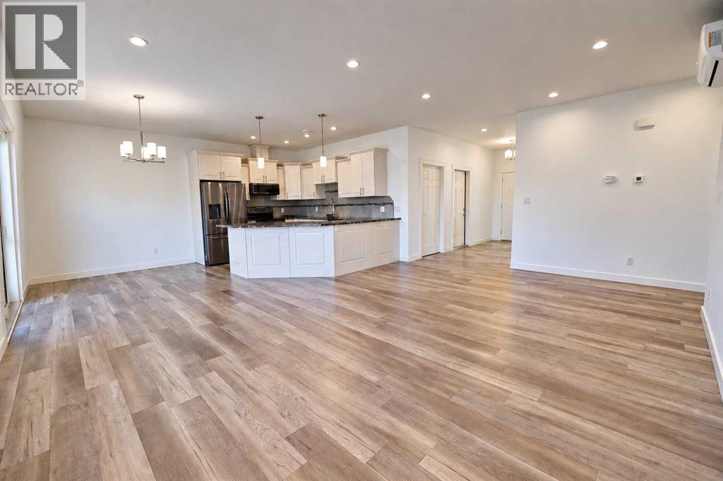 608 10 Avenue W - 6