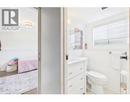 610 Ziprick Road, Kelowna, BC V1X5R5 Photo 38