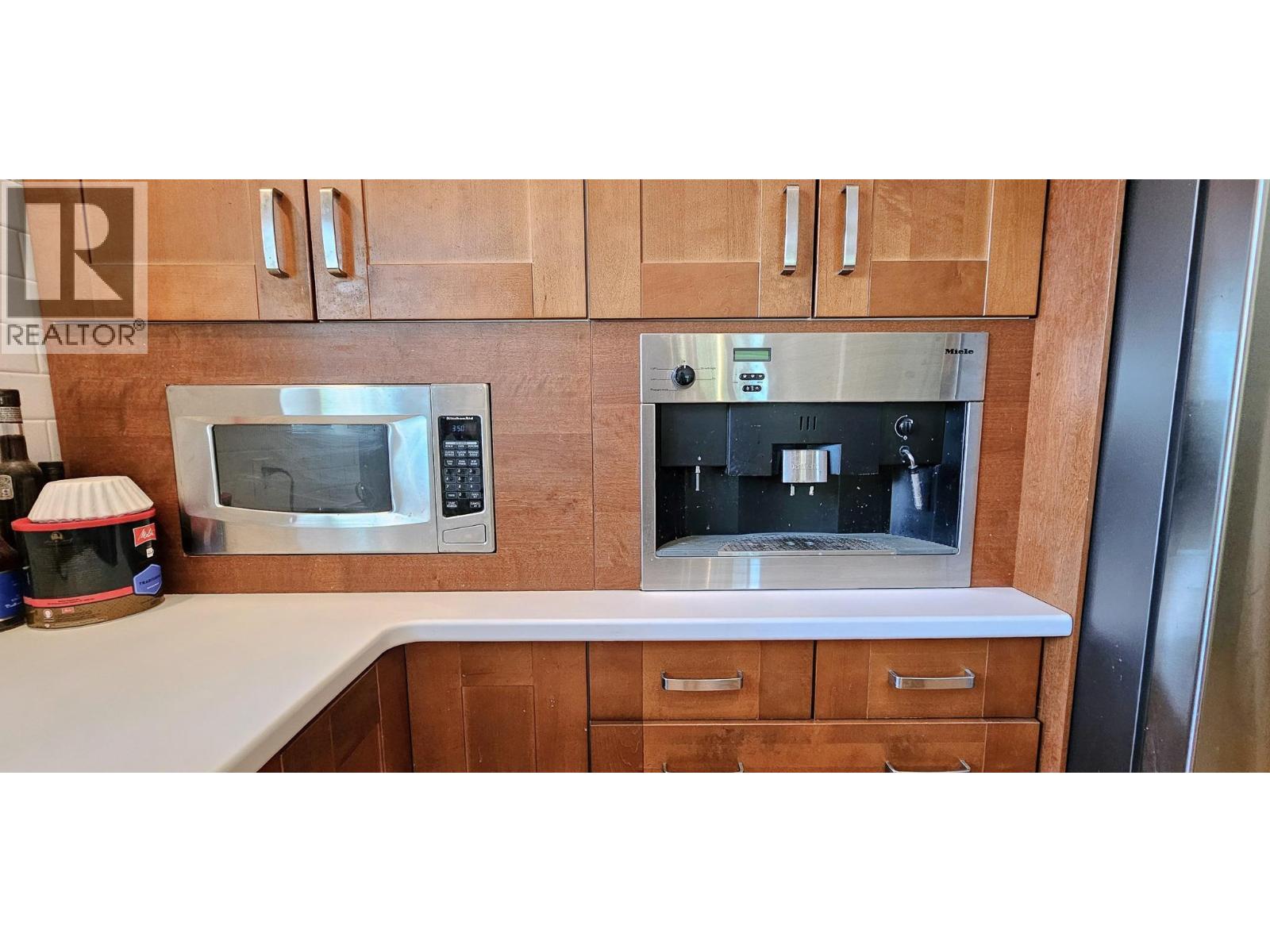 3560 Island Pond Road - Image 10