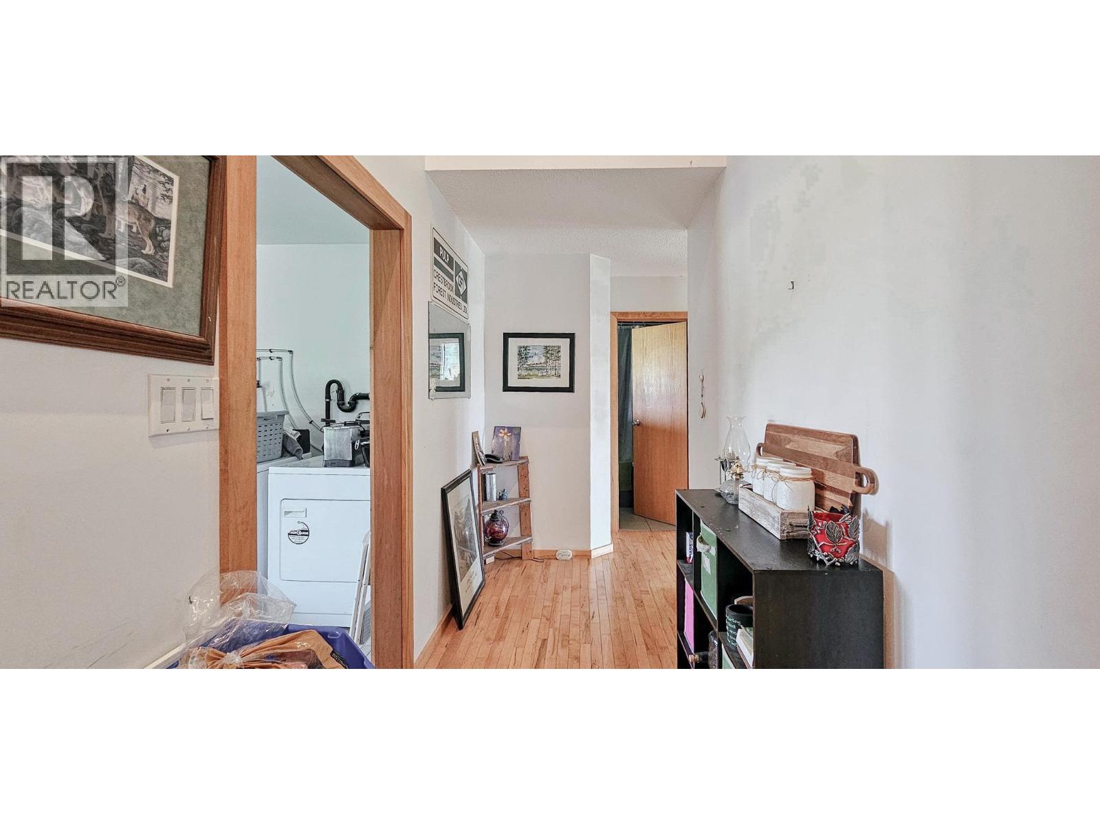3560 Island Pond Road - Image 20