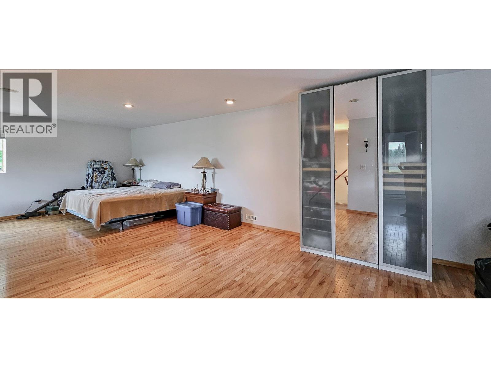 3560 Island Pond Road - Image 28