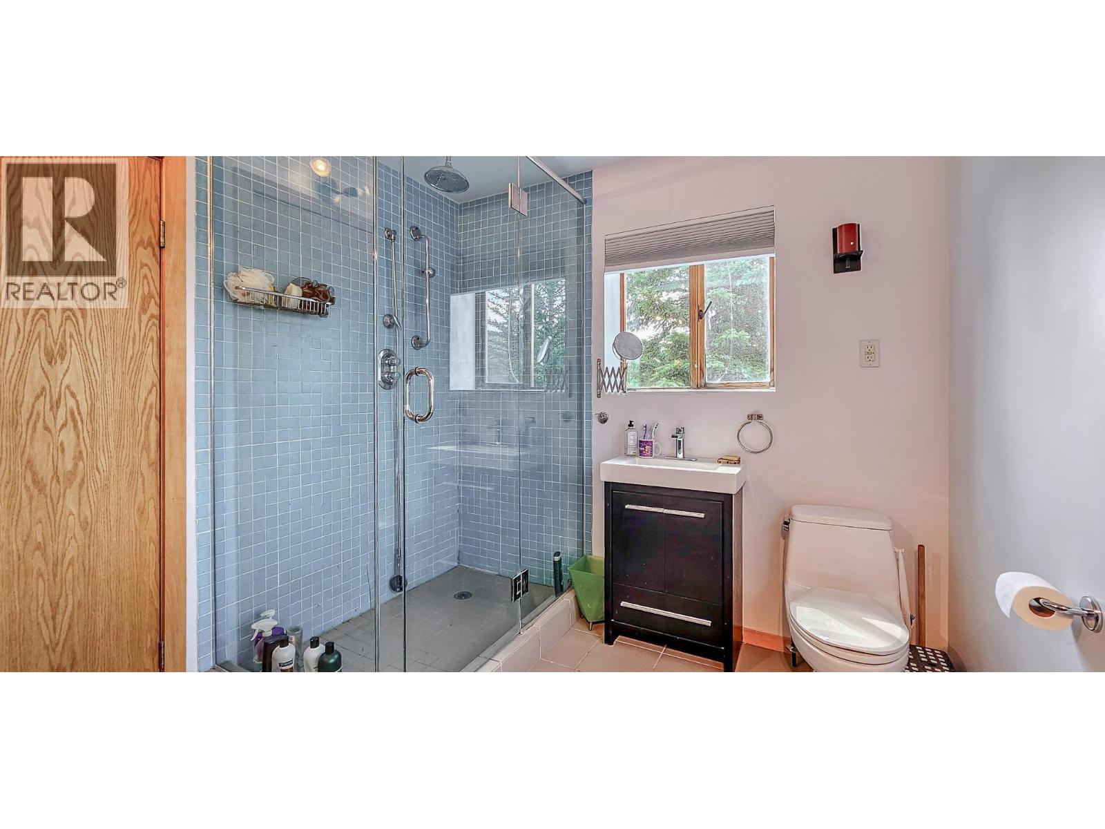3560 Island Pond Road - Image 32