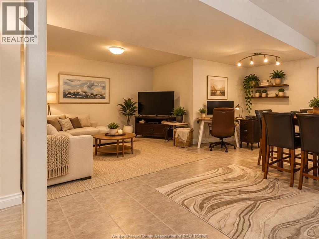 393 TUSCANY CRESCENT - 23