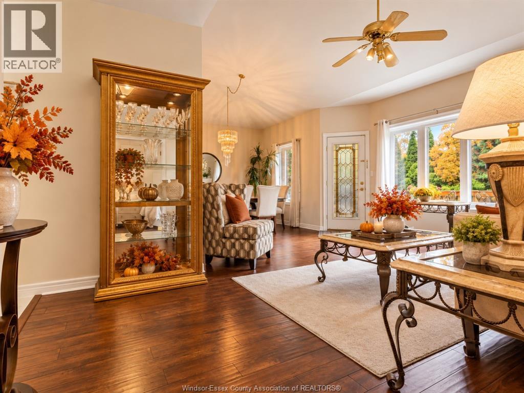 393 TUSCANY CRESCENT - 6