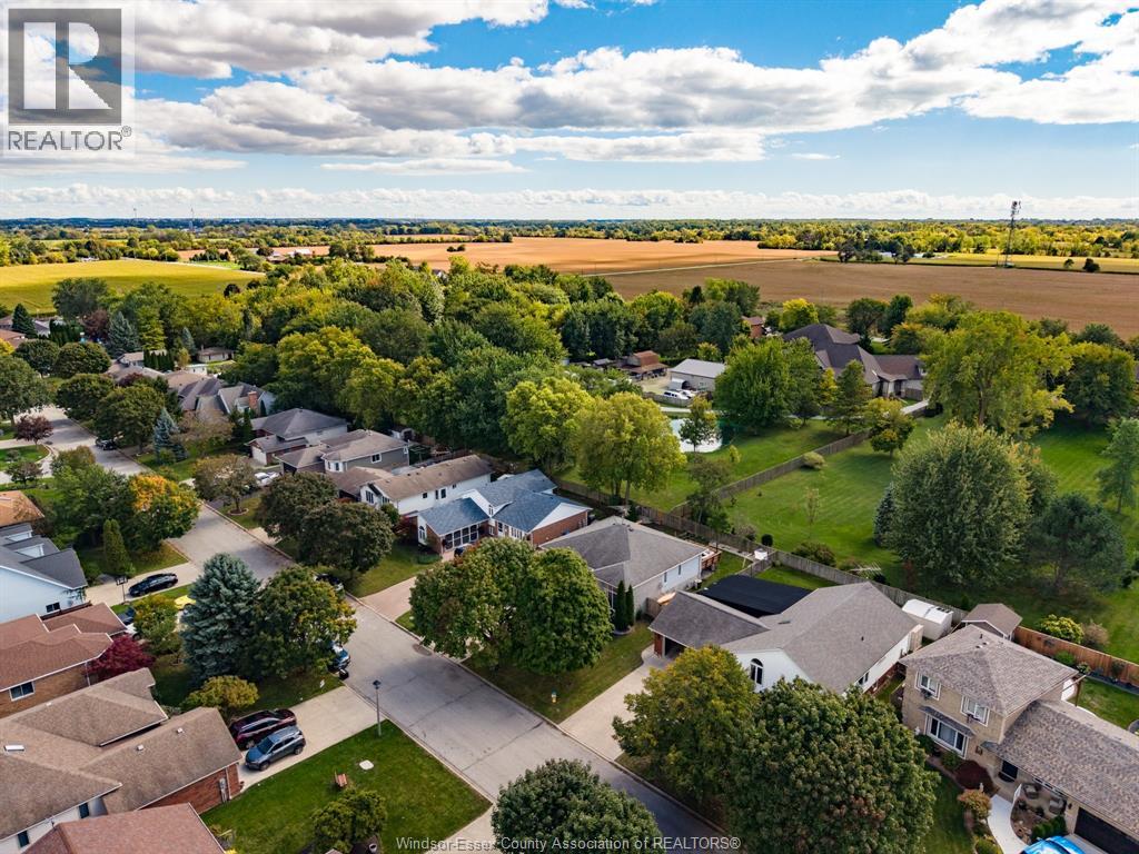 303 STONE RIDGE AVENUE - Image 45