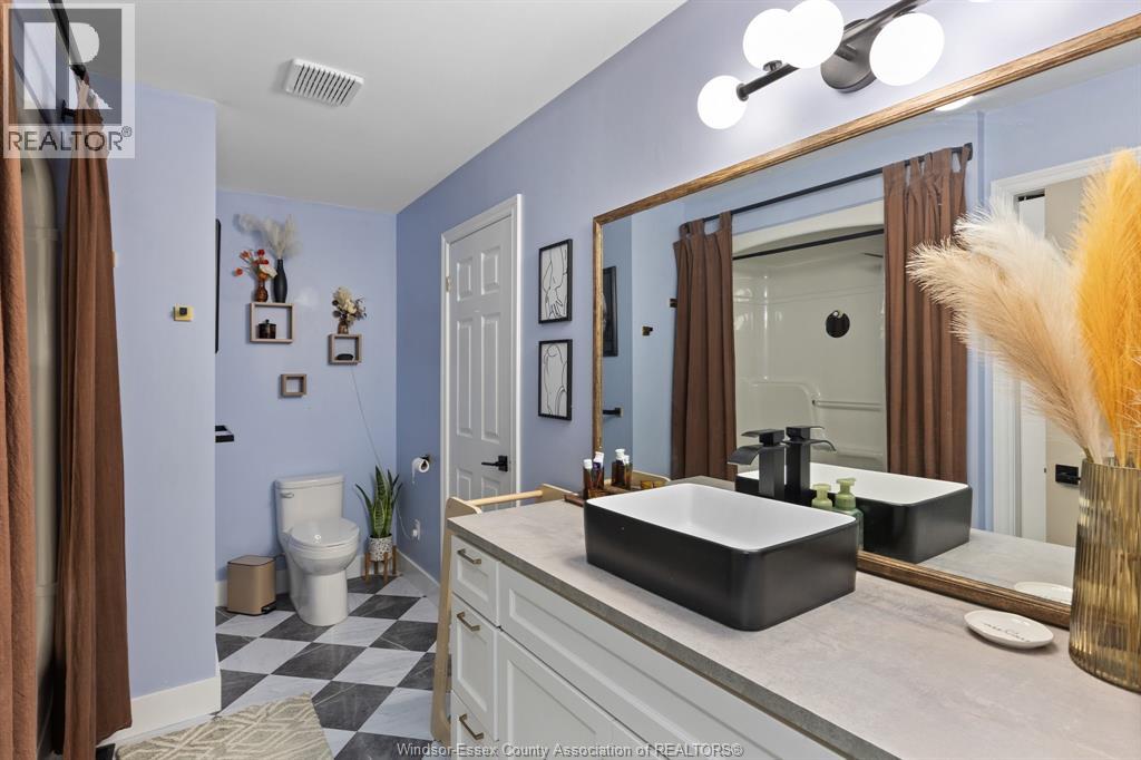 303 STONE RIDGE AVENUE - Image 21