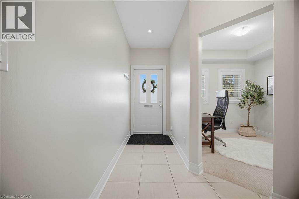 Photo of 1860 BURNHAMTHORPE Road E