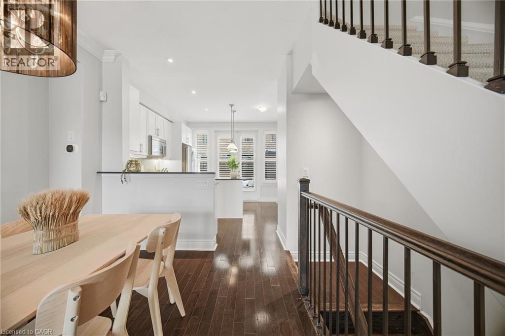 Photo of 1860 BURNHAMTHORPE Road E