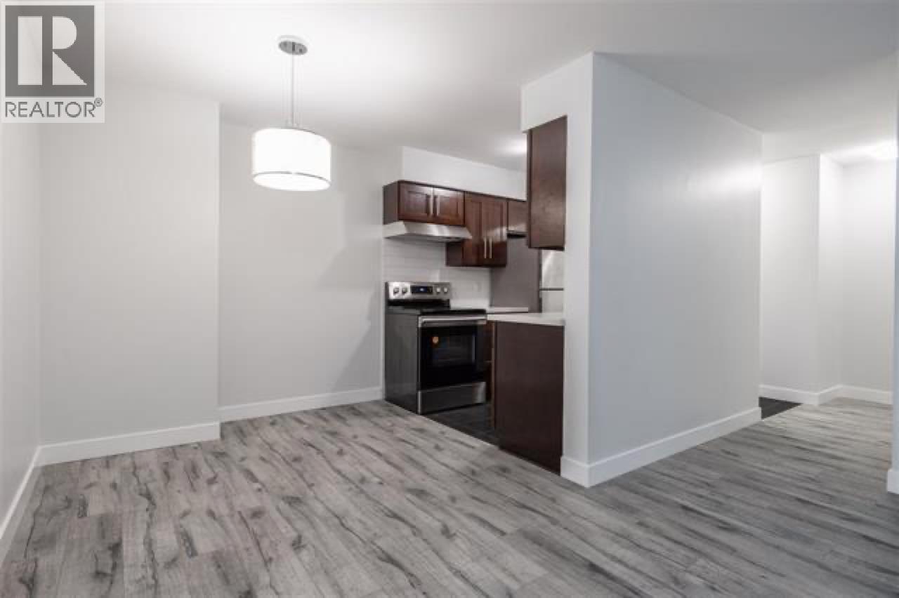 419 9867 MANCHESTER DRIVE, Burnaby