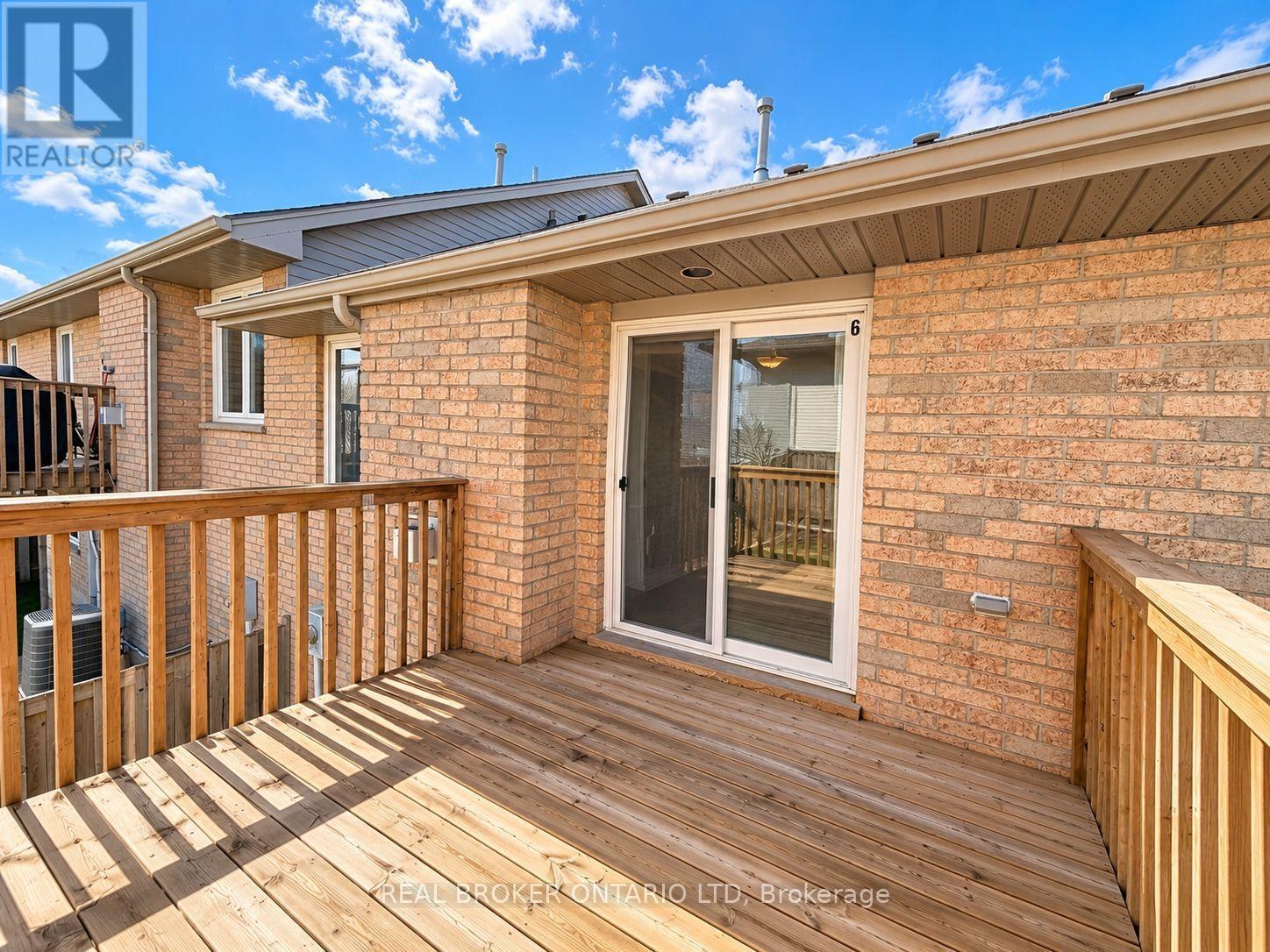#6 861 SHELBORNE STREET - Image 20