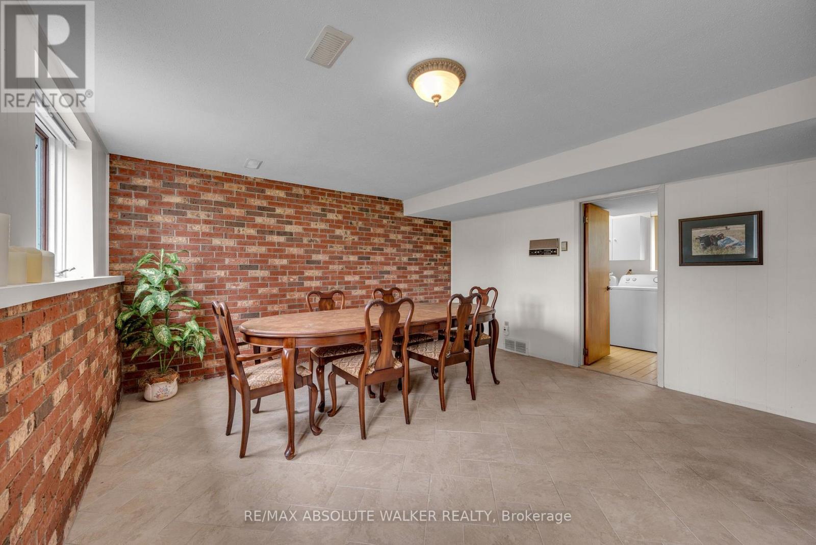 29 JONATHAN PACK STREET - 11