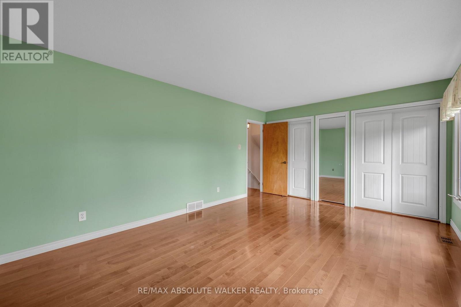 29 JONATHAN PACK STREET - 13