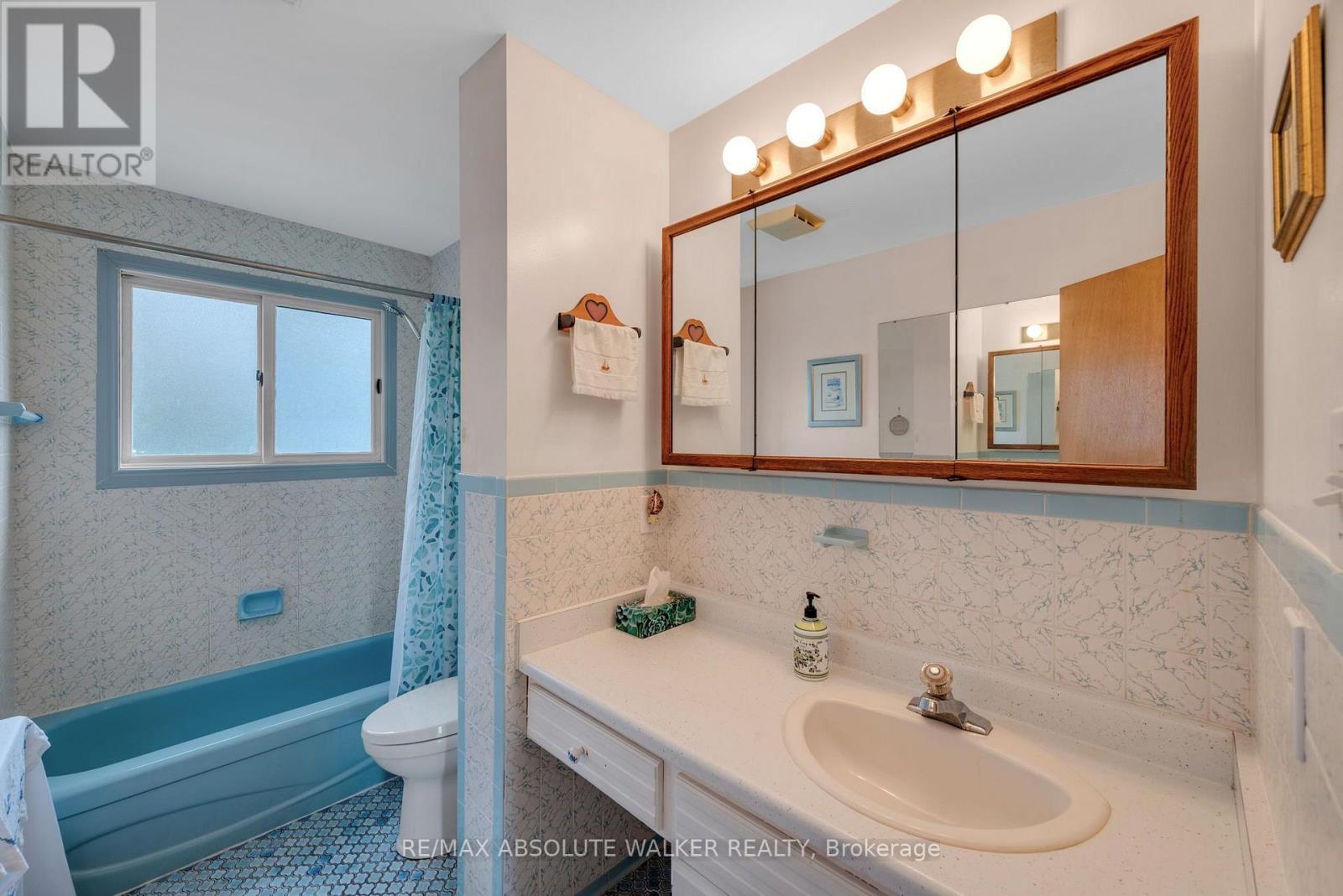 29 JONATHAN PACK STREET - Image 14