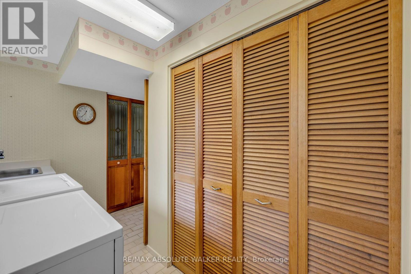 29 JONATHAN PACK STREET - 17