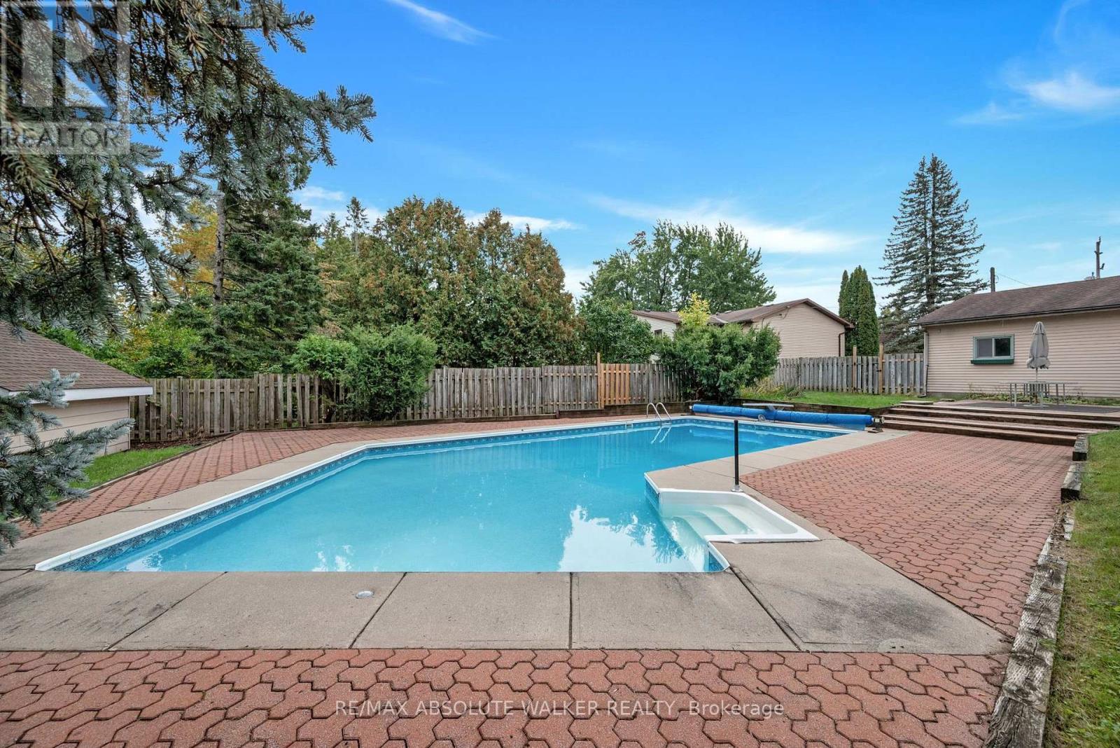 29 JONATHAN PACK STREET - 23