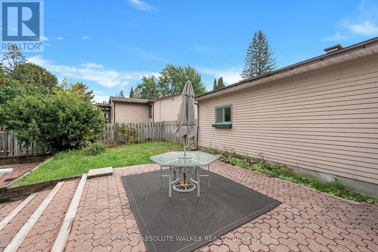 29 JONATHAN PACK STREET - 25