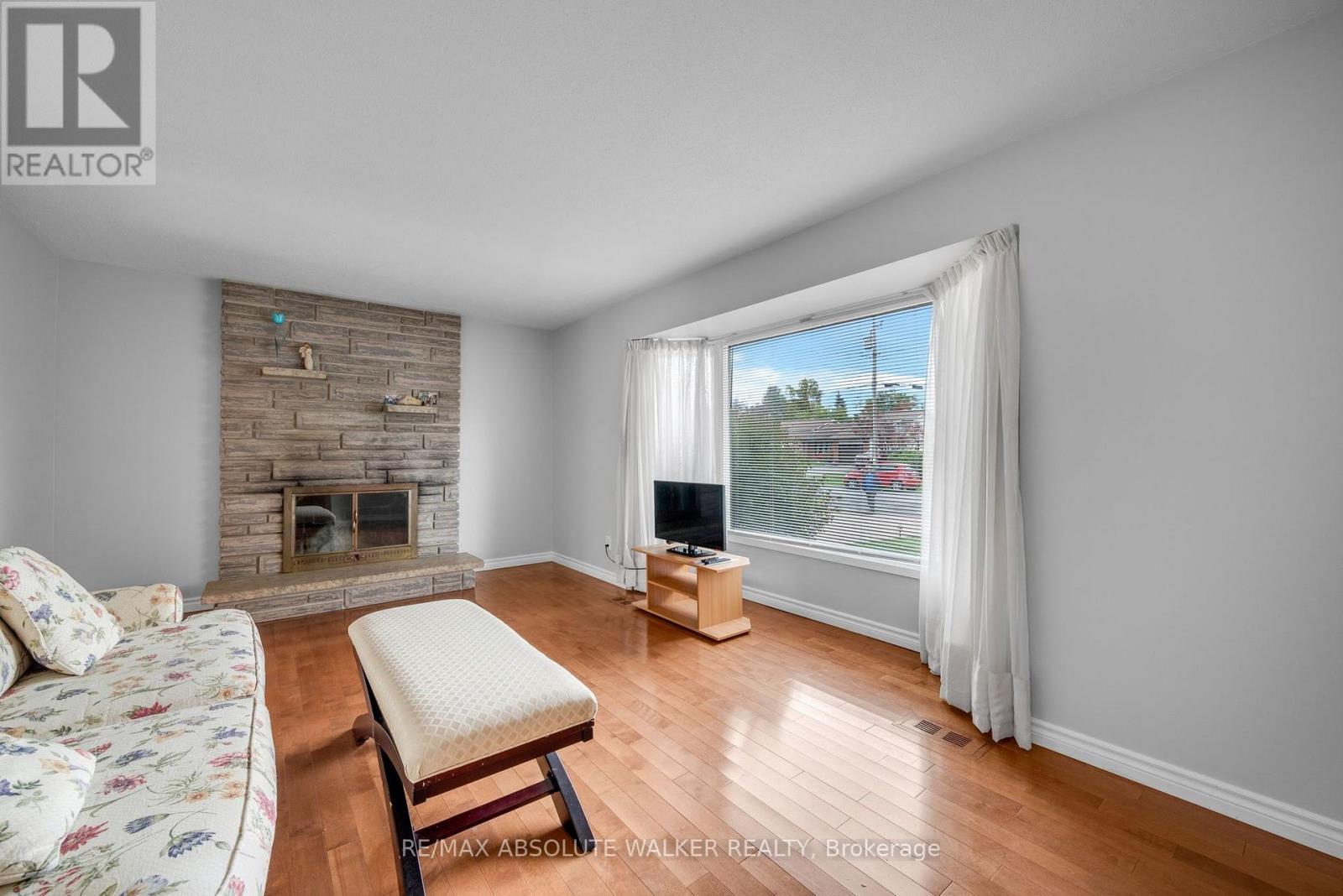 29 JONATHAN PACK STREET - 3
