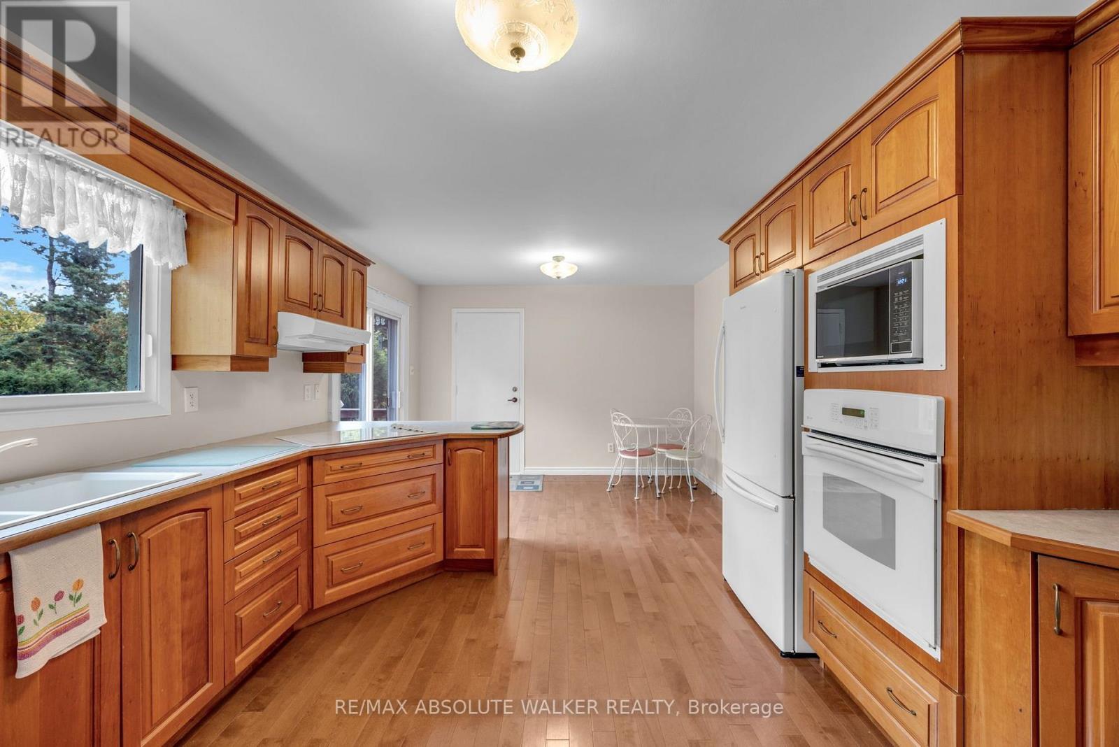 29 JONATHAN PACK STREET - 6