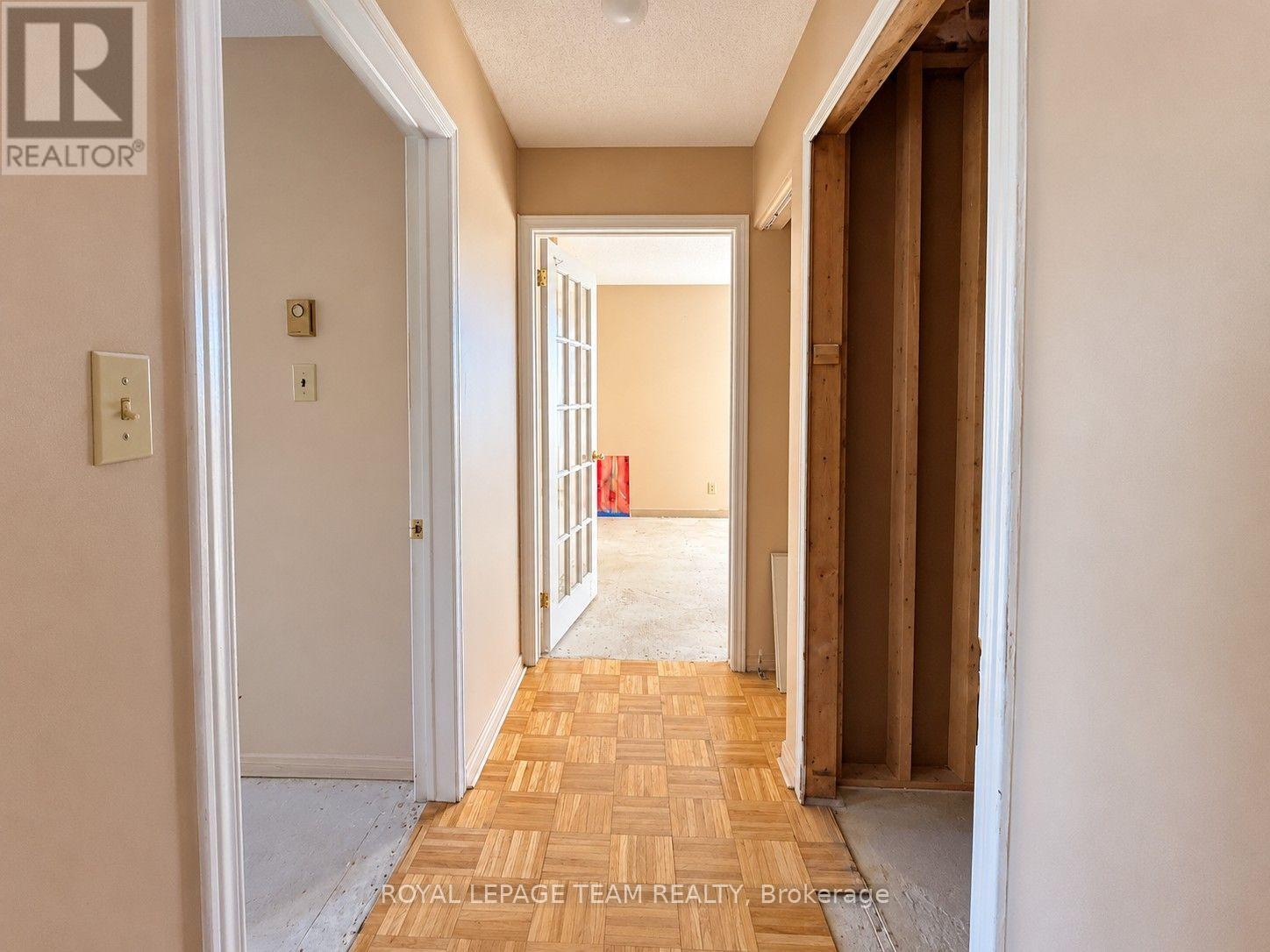 #201 455 CANTEVAL TERRACE - Image 14