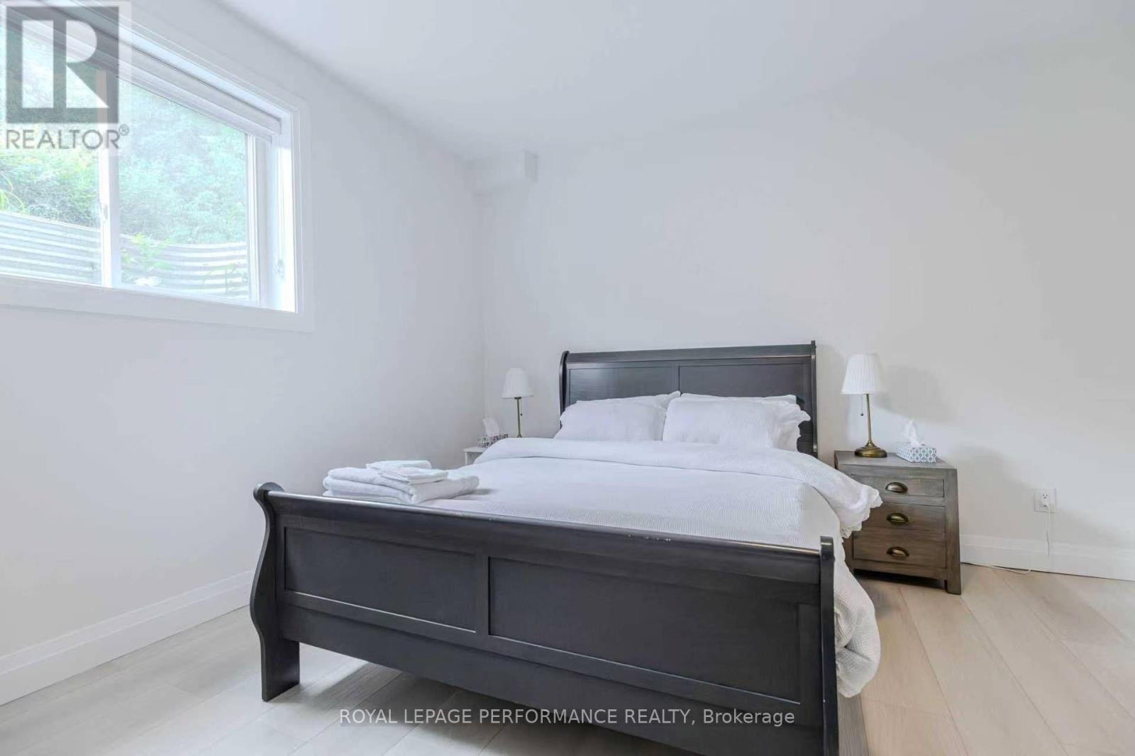 Unit B - 819 Aaron Avenue